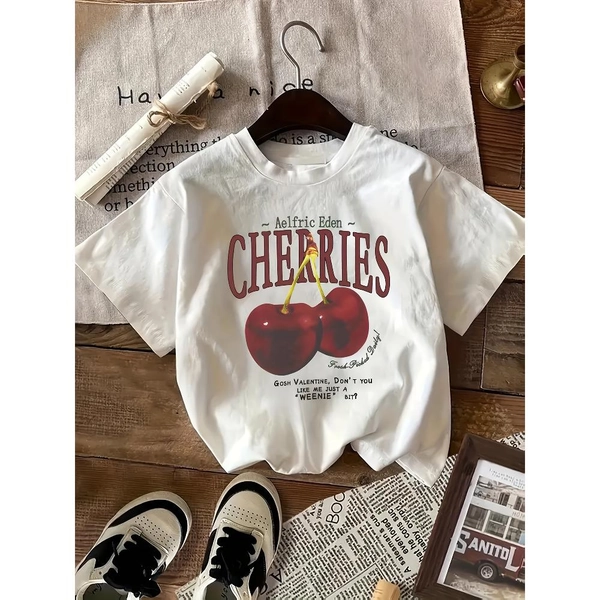 Seasonal Apparel Featuring a Cherry Print in Y2K Style for Women'S T-Shirts.
