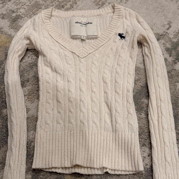 Abercrombie &amp; Fitch vintage cream cable knit sweater...