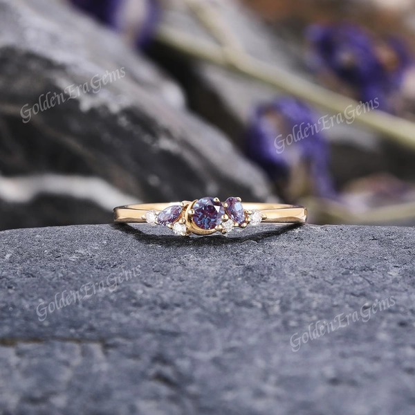 Delicate Alexandrite Wedding Band Gold Minimalism Moon Design Wedding Rings for Women Stackable Ring Anniversary Gift for Her Custom Gift