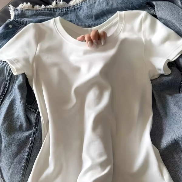 Women'S White Short-Sleeve T-Shirt for Summer, Trendy And Versatile, New Slim-Fit Top with a U-Neck Design, Perfect for Layering