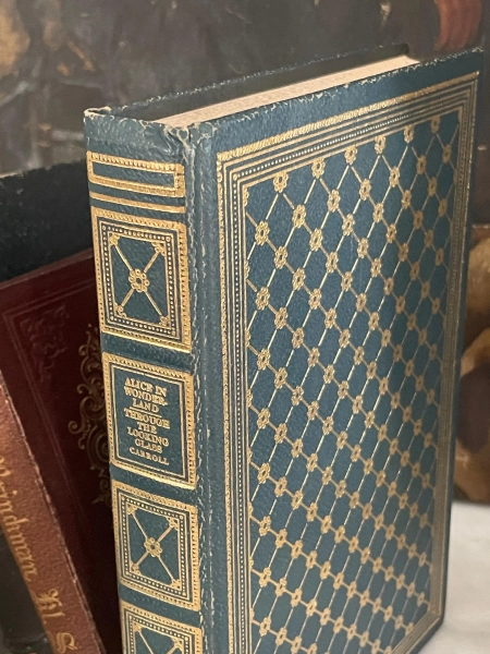 Alice's Adventures in Wonderland. International Collectors Library Edition. Classic. Vintage Children's Book.