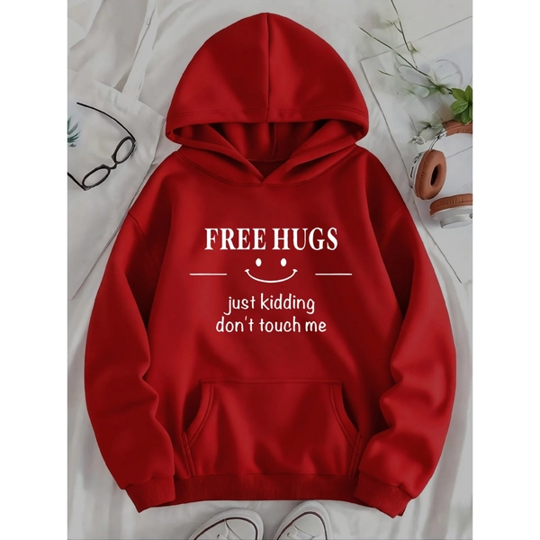 Fun Text Print, Humorously Expressing "FREE HUGS" with a Joyful Face. Women's Pocket Hoodie with  Pattern Printed Letters and -lined Sweatshirt