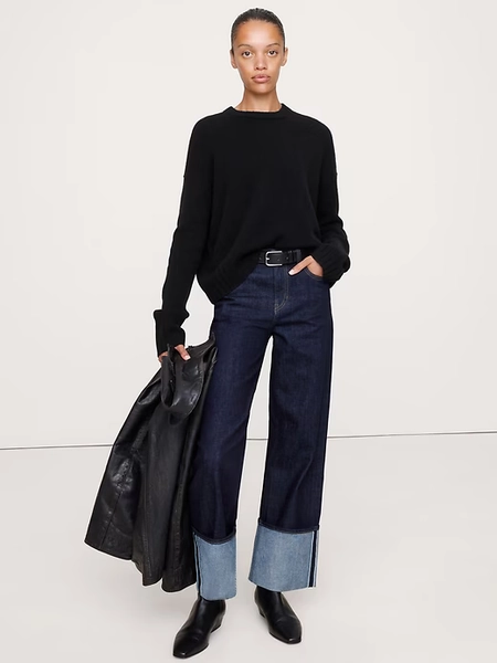 Midweight Cashmere Crew-Neck Sweater