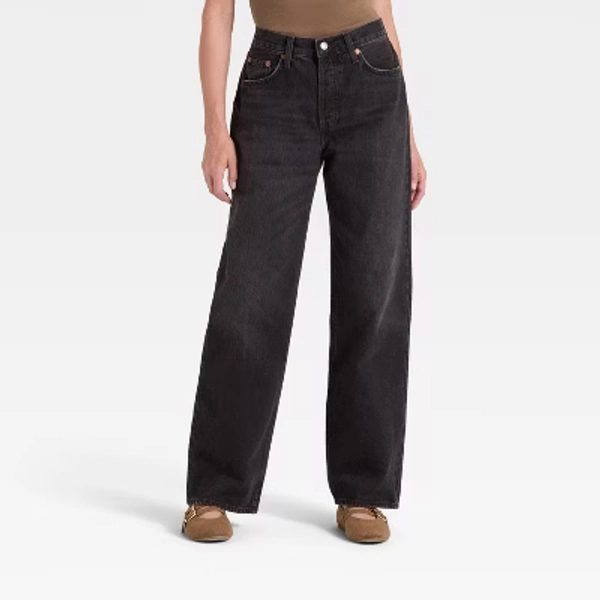 Women's Mid-Rise 90's Baggy Denim Jeans - Universal Thread™ Washed Black 4
