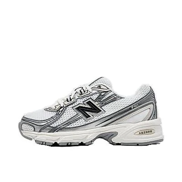 New Balance Women's 740
