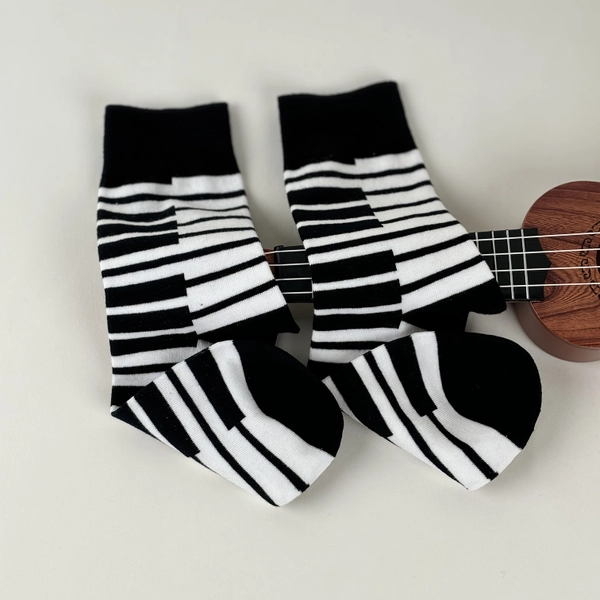 🔵piano socks