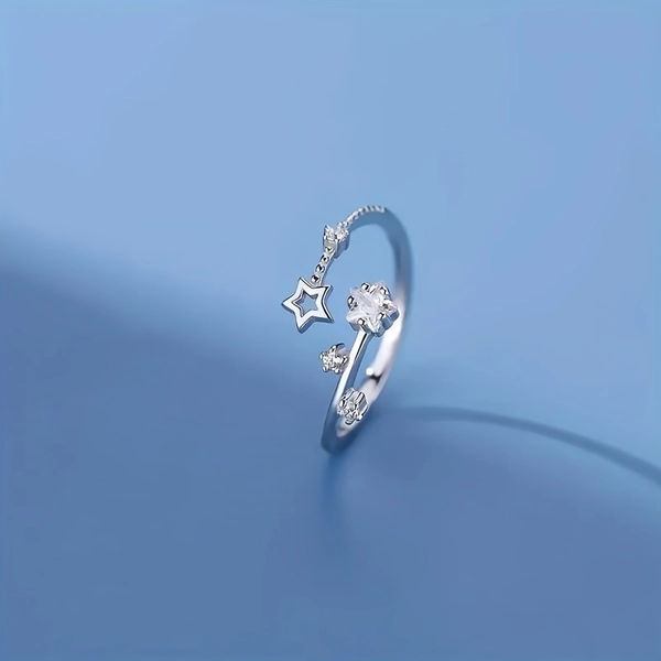 1pc Elegant Adjustable Star Ring for Women - Stylish Alloy with Glass Accents, Perfect Gift for Friends and Family, Versatile Daily Accessory