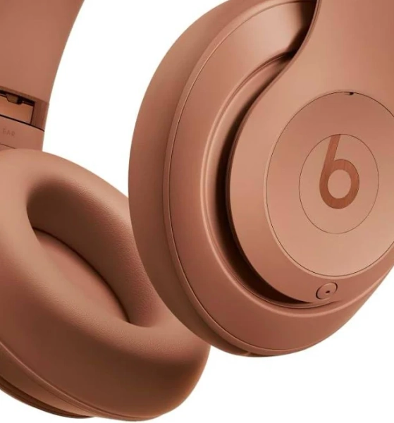 Studio Pro X Kim Kardashian – Bluetooth Noise Cancelling