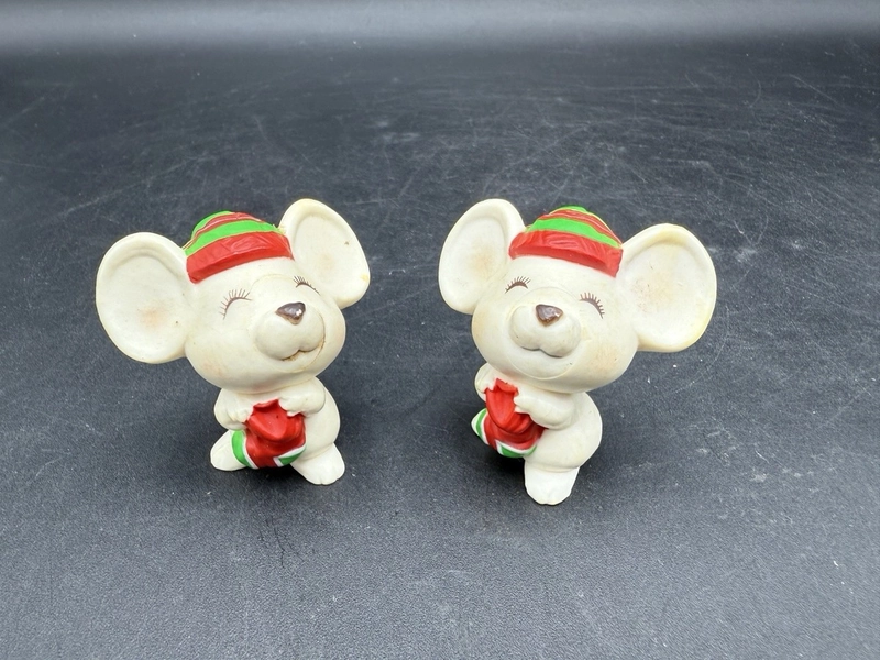 Set of 2 Vintage 1979 Hallmark Cards White Christmas Mouse Mice Figurines