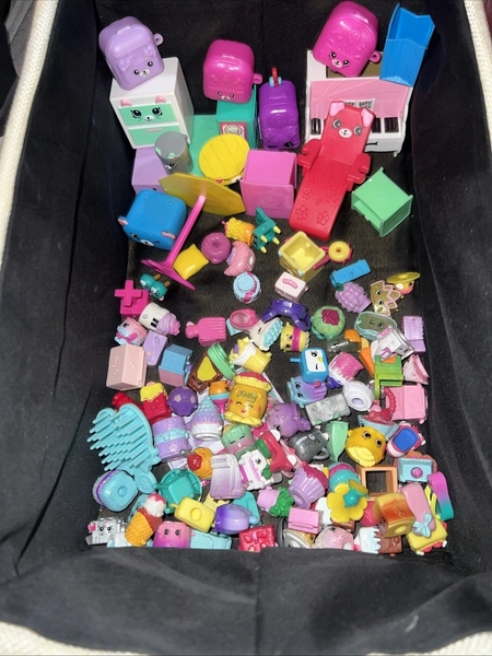 Shopkins! Collectible Figures Huge Lot Available