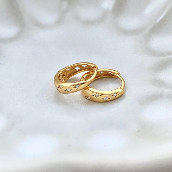 Star Diamond Hoop Earrings,Dainty North Star Huggie Earrings,Celestial Earrings,Small Hoop Earrings,Gold Hoop Earrings,Tiny Hoop Earrings