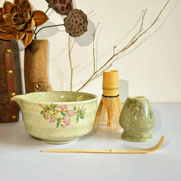 Juego de batidor de matcha de cerámica con forma de flor y batidor de bambú, cuenco de matcha de cerámica con pico, juego de té matcha único, set de