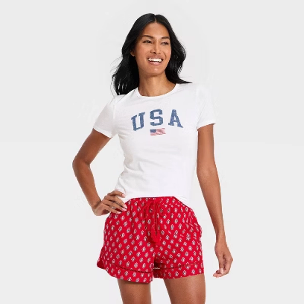 Women's Short Sleeve Graphic T-Shirt - Universal Thread™ Cream M