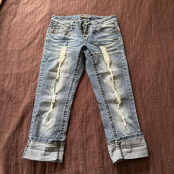 capris