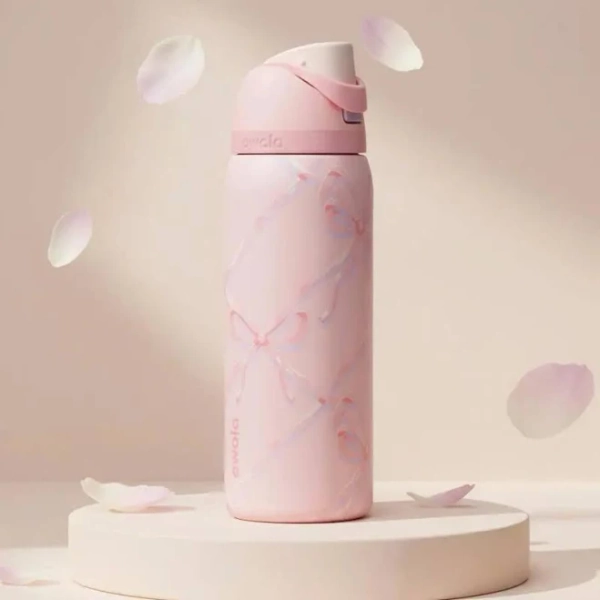 [NEW 2026] Owala FreeSip 32oz Pink Bow (945ml) Insulated Stainless Steel Water Bottle – Leak-Proof & Durable