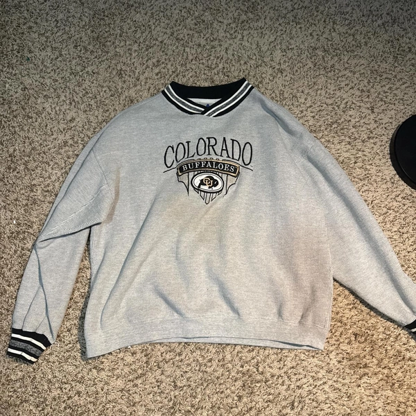 Grey and black vintage Colorado Buffaloes crewneck...