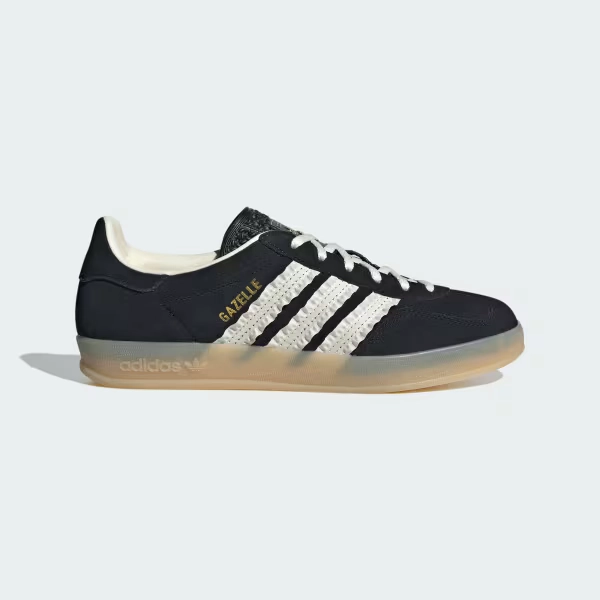 Gazelle Indoor Shoes Size: W 7.5