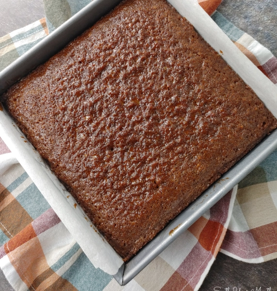 Old-Fashioned Raisin Cake