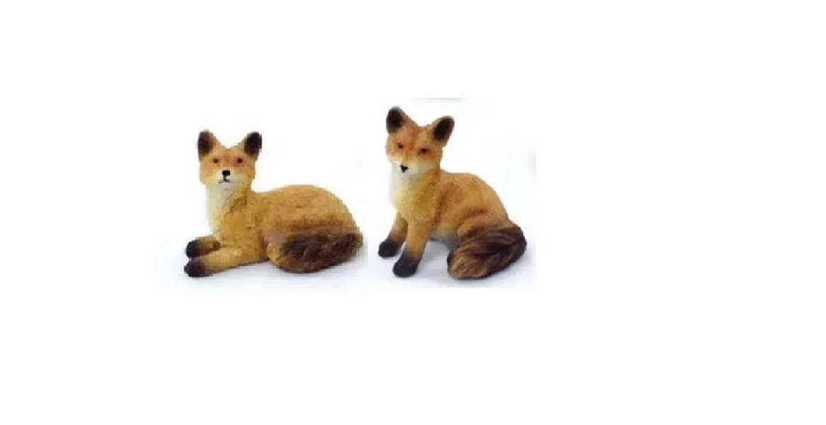 Pair of Miniature Fox Figurines