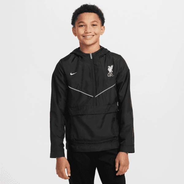 Liverpool F.C. Amplify Windrunner Older Kids' (Boys') Nike Football Anorak