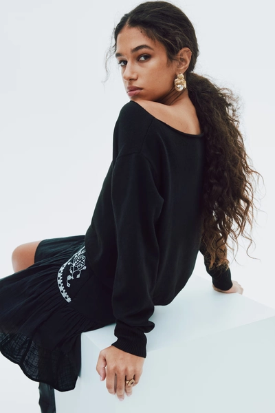 Women's Black Off-the-Shoulder Sweater | H&M CA
