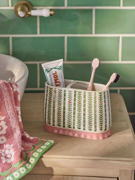 Pattern Frill Toothbrush Tidy