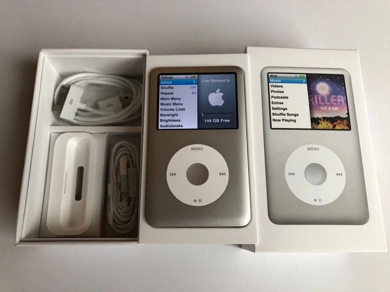 ​New Sealed Apple iPod Classic 7th Gen Lastest Model 160GB  Silver Fast Shipping