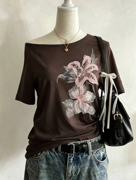 Lalippa Women's Faux Floral Comfortable Color Pattern Asymmetric Shoulder Casual Short Sleeve T-Shirt, Suitable For Spring/Summer Daily Wear And Gatherings - Size XL