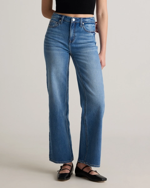 Bella Stretch Relaxed Straight Jeans in Ghost White