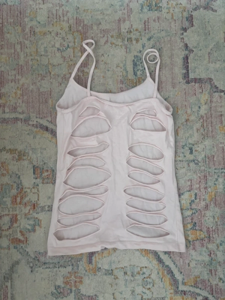 Spine cut pink cami