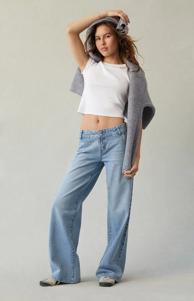 Casey Low Rise Baggy Jeans Double Button Light Blue