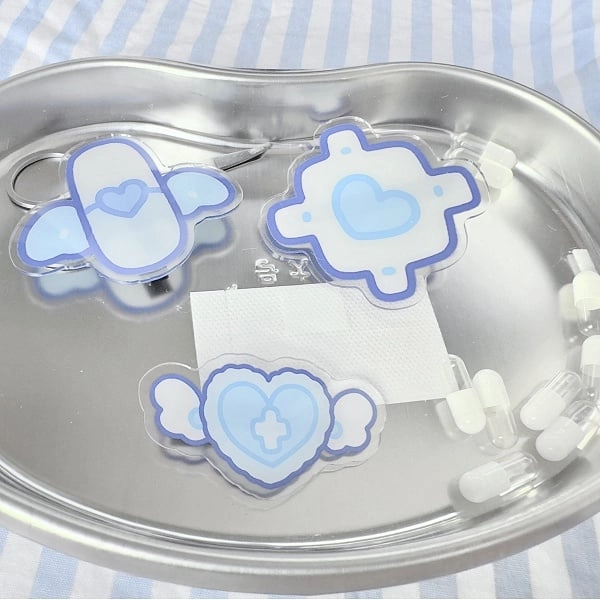 [£3.66]Yami Kawaii Hair Clip with Heart Bandage Design - Blue and White Medical Aesthetic