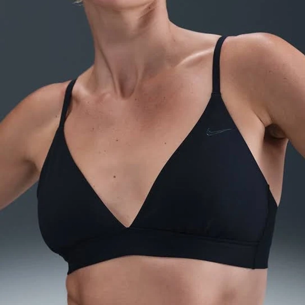 Nike Women's Form Light-Support Non-Padded Triangle Sports Bra