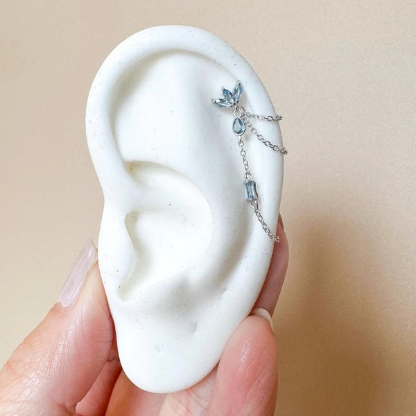 Dainty Triple Chain Dusty Blue CZ Helix Piercing 20g, cartilage piercing, hoop huggies, body piercing, chain earrings, helix hoops