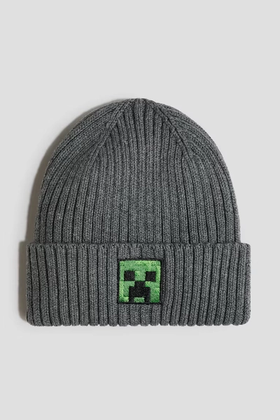 Appliquéd beanie