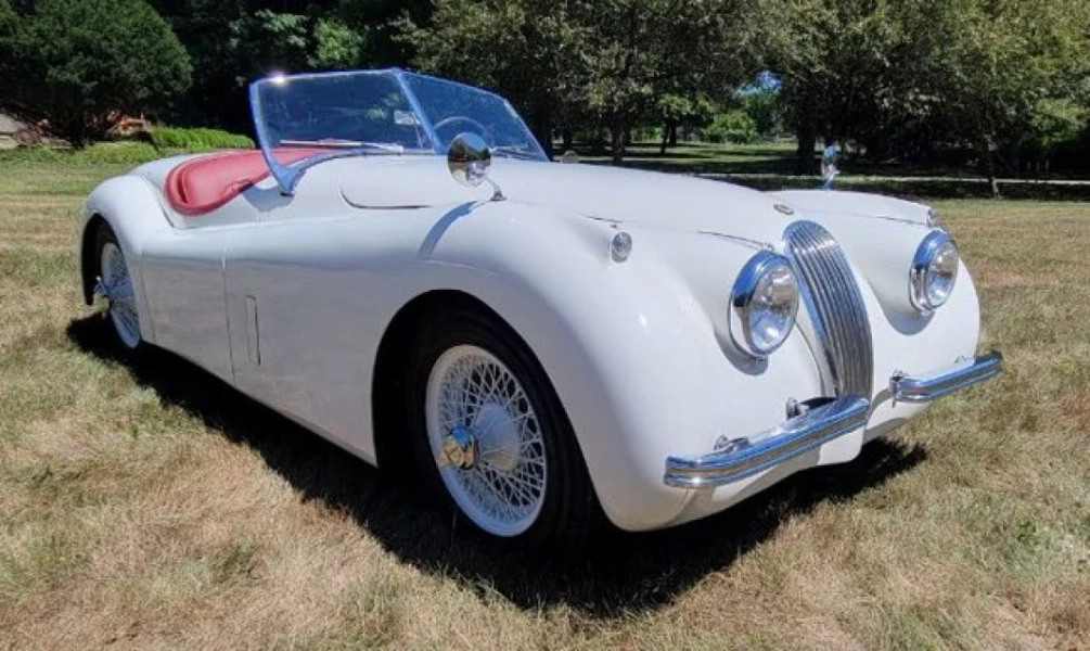 1954 Jaguar XK 120