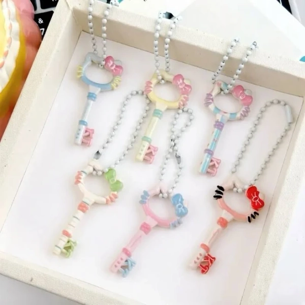 Hollow Cat Head Keychains