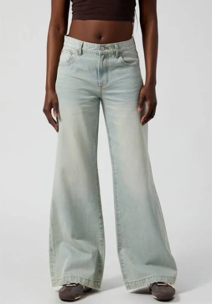 Pacsun Women's Lena Low Rise Super Baggy Jeans