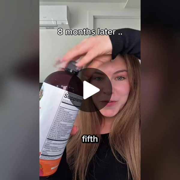 TikTok · LISA