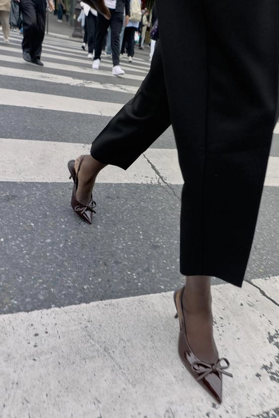 BOW HEELED SHOES