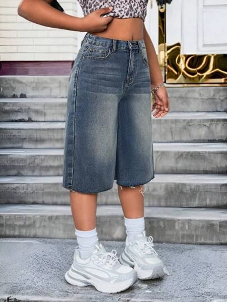 SHEIN Tween Girl Bermuda Loose Washed Casual Distressed Hem Denim Long Shorts With Raw Hem, Casual Fashionable Frayed Wide Leg Denim Shorts, Girls Summer Boho Beach Vacation Concert Rave , Baggy Jean Shorts, Y2k Jean Shorts, Teen Girl Jean Shorts, Washed Denim Shorts, Long Jean Shorts