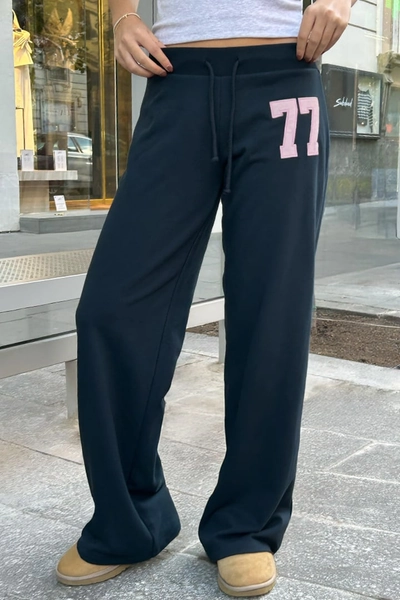 77 joggers