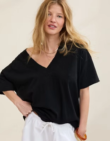 Aerie Basic V-Neck Boyfriend T-Shirt