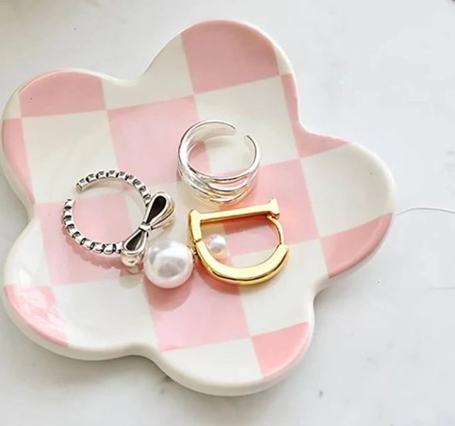 OVENKEI Room Decor Aesthetic Preppy Stuff for Teen Girls Gifts Trendy Stuff Pink Room Decor Aesthetic Room Decor Bedroom Decor A