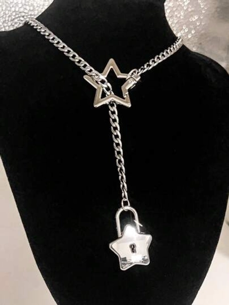 1pc Star Hollow Metal Necklace With Key Pendant, Silver Color, Fashionable For Men & Women, Suitable For Daily Wear And Parties