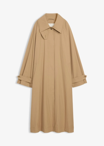 Gabardina con trabillas