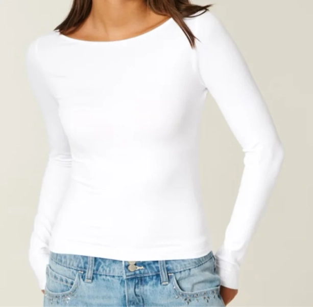 Long-Sleeve Seamless Fabric Slash-Neck Top
