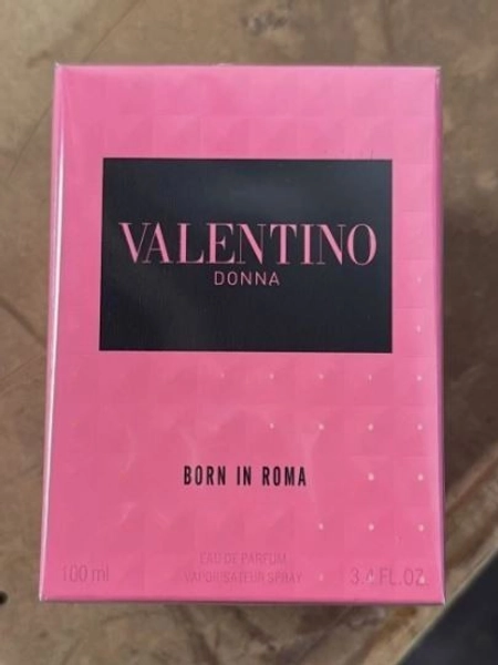 New in sealed box Valentino Donna Born In Roma Perfume 3.4oz EDP Spray for Women