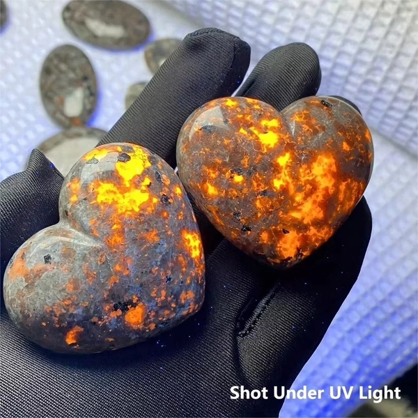 Natural Yooperlite Heart Tumbled Stone UV Light Reactive Glow Sodalite Mineral Rock Crystal Palm Stone Fluorescent Home Decor Gift, Emberlite Mineral Specimen, Pocket Worry Stone, Puffy Heart Gemston - Walmart.com