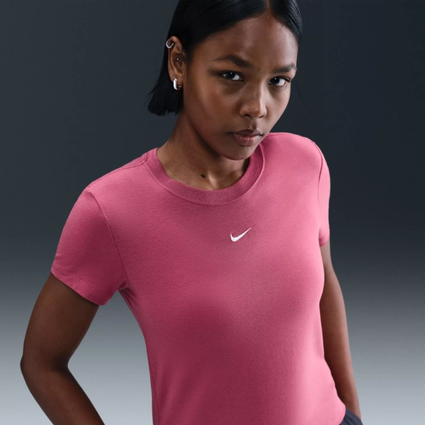 Nike Women's Sportswear Chill Knit T-Shirt, Medium, Sweet Beet
